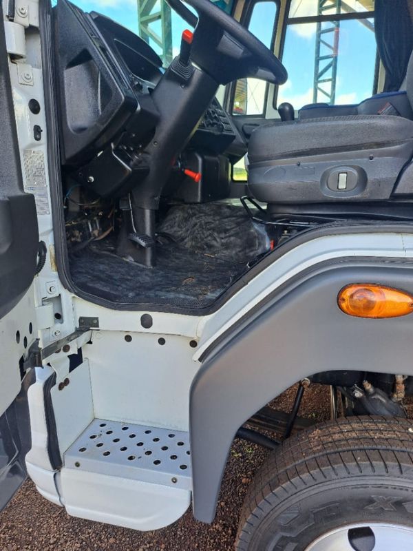 Ford Cargo 1119 Turbo 6×2 Chassi 2015/2015 CAMINHÕES & CAMIONETAS PASSO FUNDO / Carros no Vale