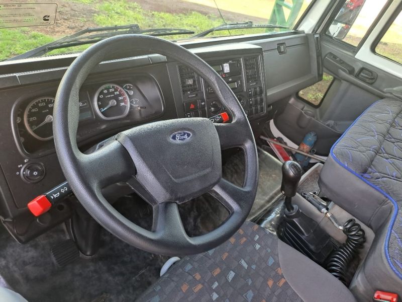 Ford Cargo 1119 Turbo 6×2 Chassi 2015/2015 CAMINHÕES & CAMIONETAS PASSO FUNDO / Carros no Vale
