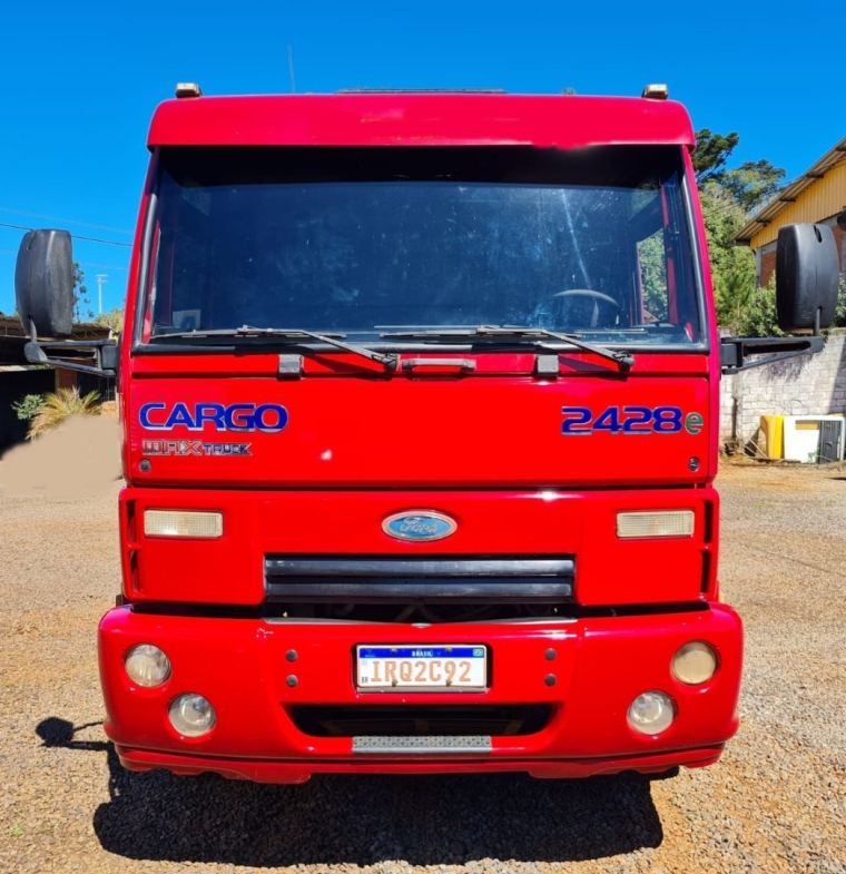 Ford Cargo 2428 E T 8×2 Chassi 2010/2011 CAMINHÕES & CAMIONETAS PASSO FUNDO / Carros no Vale