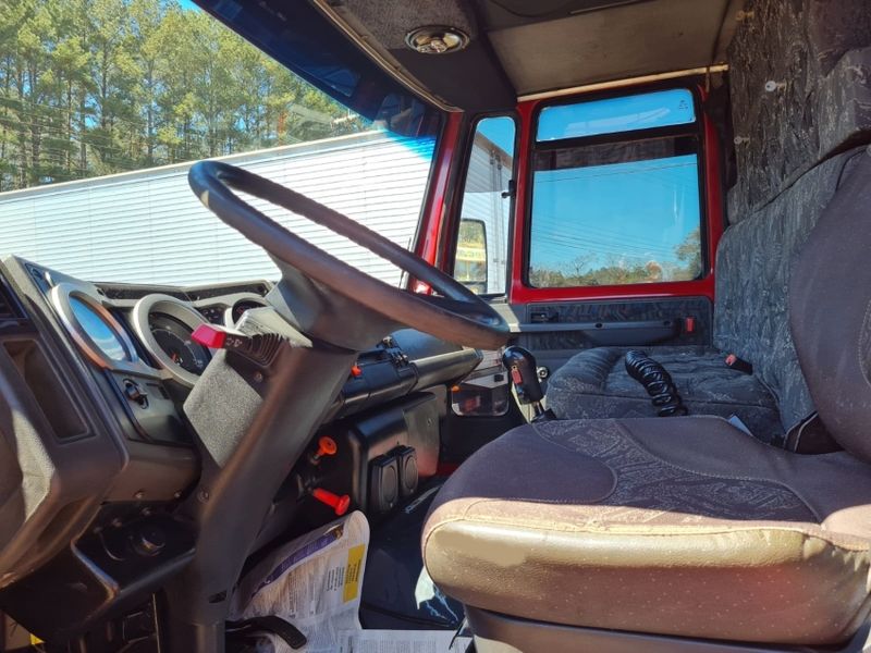 Ford Cargo 2428 E T 8×2 Chassi 2010/2011 CAMINHÕES & CAMIONETAS PASSO FUNDO / Carros no Vale