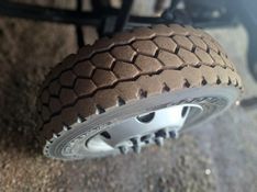 Ford Cargo 815 E Turbo Boiadeiro 2010/2010 CAMINHÕES & CAMIONETAS PASSO FUNDO / Carros no Vale