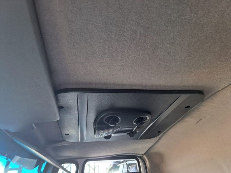 Ford Cargo 815 E Turbo Boiadeiro 2010/2010 CAMINHÕES & CAMIONETAS PASSO FUNDO / Carros no Vale Ford Cargo 815 E Turbo Boiadeiro 2010/2010 CAMINHÕES & CAMIONETAS PASSO FUNDO / Carros no Vale