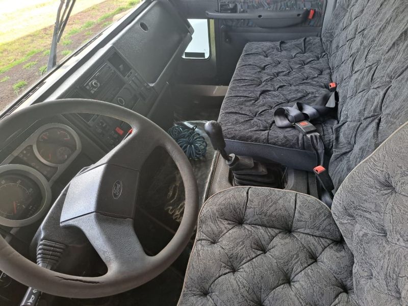 Ford Cargo 815 E Turbo Boiadeiro 2010/2010 CAMINHÕES & CAMIONETAS PASSO FUNDO / Carros no Vale Ford Cargo 815 E Turbo Boiadeiro 2010/2010 CAMINHÕES & CAMIONETAS PASSO FUNDO / Carros no Vale