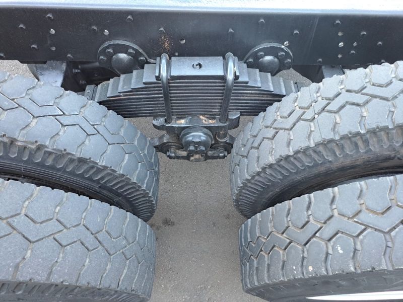 Ford F-22000 F 22 000 6×4 Reduzido 1982/1982 CAMINHÕES & CAMIONETAS PASSO FUNDO / Carros no Vale