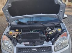 Ford FIESTA 1.0 MPI HATCH 8V FLEX 4P MANUAL 2009/2010 CAMINHÕES & CAMIONETAS PASSO FUNDO / Carros no Vale