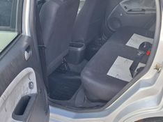 Ford FIESTA 1.0 MPI HATCH 8V FLEX 4P MANUAL 2009/2010 CAMINHÕES & CAMIONETAS PASSO FUNDO / Carros no Vale