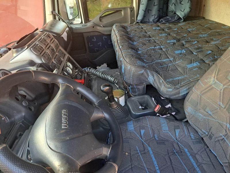 Iveco Stralis NR 570-S41T 3-Eixos 2010/2010 CAMINHÕES & CAMIONETAS PASSO FUNDO / Carros no Vale
