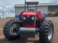Massey Ferguson Trator 4292 4×4 2010/2010 CAMINHÕES & CAMIONETAS PASSO FUNDO / Carros no Vale