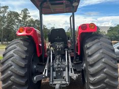 Massey Ferguson Trator 4292 4×4 2010/2010 CAMINHÕES & CAMIONETAS PASSO FUNDO / Carros no Vale