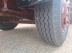 Mercedes-Benz 1113 L-1113 4×2 Graneleiro 1981/1981 CAMINHÕES & CAMIONETAS PASSO FUNDO / Carros no Vale