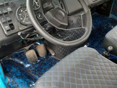 Mercedes-Benz 1518 L-1518 3-Eixos 2p Chassi 1989/1989 CAMINHÕES & CAMIONETAS PASSO FUNDO / Carros no Vale