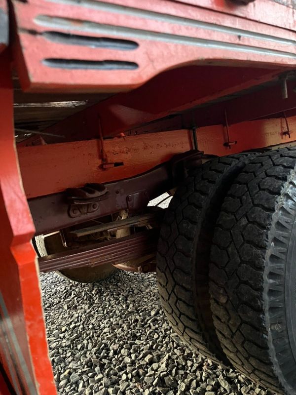 Mercedes-Benz 608 MB 608 D 1983/1983 CAMINHÕES & CAMIONETAS PASSO FUNDO / Carros no Vale