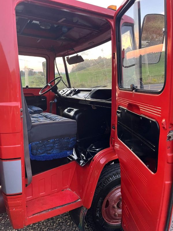 Mercedes-Benz 608 MB 608 D 1983/1983 CAMINHÕES & CAMIONETAS PASSO FUNDO / Carros no Vale