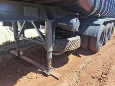 Noma Semi Reboque SEMI-REBOQUE BASCULANTE NOMA 2005/2005 CAMINHÕES & CAMIONETAS PASSO FUNDO / Carros no Vale