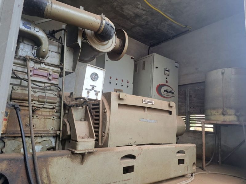 Outros Outros Grupo Gerador Stema 210 KVA Scania 320 2014/2014 CAMINHÕES & CAMIONETAS PASSO FUNDO / Carros no Vale