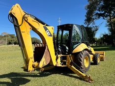 Outros Outros Retro Escavadeira Caterpilar 416E 2011/2011 CAMINHÕES & CAMIONETAS PASSO FUNDO / Carros no Vale