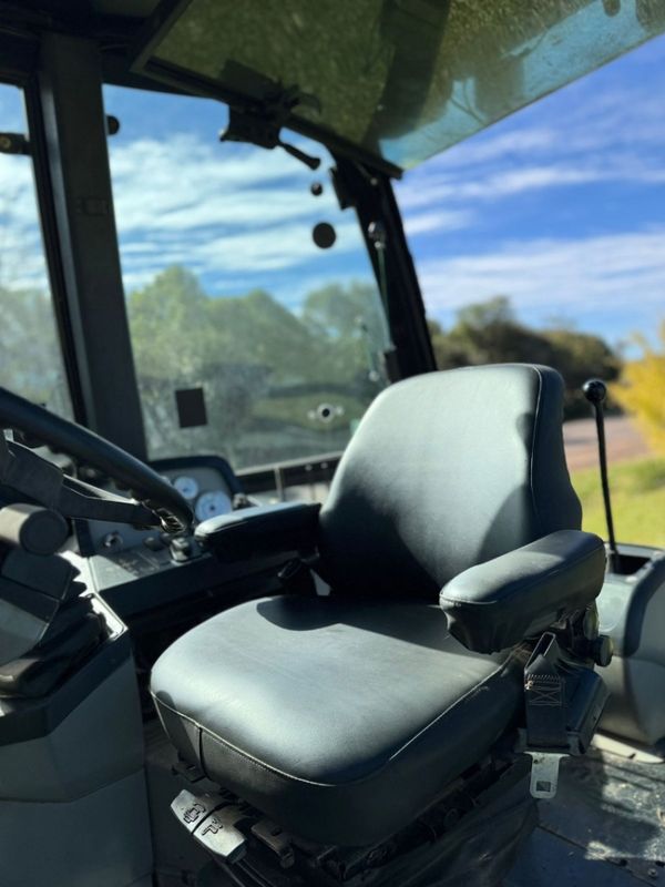 Outros Outros Retro Escavadeira Caterpilar 416E 2011/2011 CAMINHÕES & CAMIONETAS PASSO FUNDO / Carros no Vale