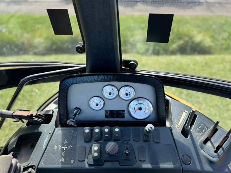 Outros Outros Retro Escavadeira Caterpilar 416E 2011/2011 CAMINHÕES & CAMIONETAS PASSO FUNDO / Carros no Vale