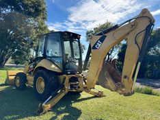 Outros Outros Retro Escavadeira Caterpilar 416E 2011/2011 CAMINHÕES & CAMIONETAS PASSO FUNDO / Carros no Vale