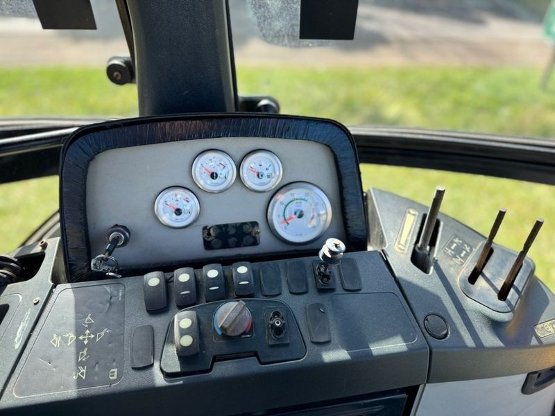 Outros Outros Retro Escavadeira Caterpilar 416E 2011/2011 CAMINHÕES & CAMIONETAS PASSO FUNDO / Carros no Vale