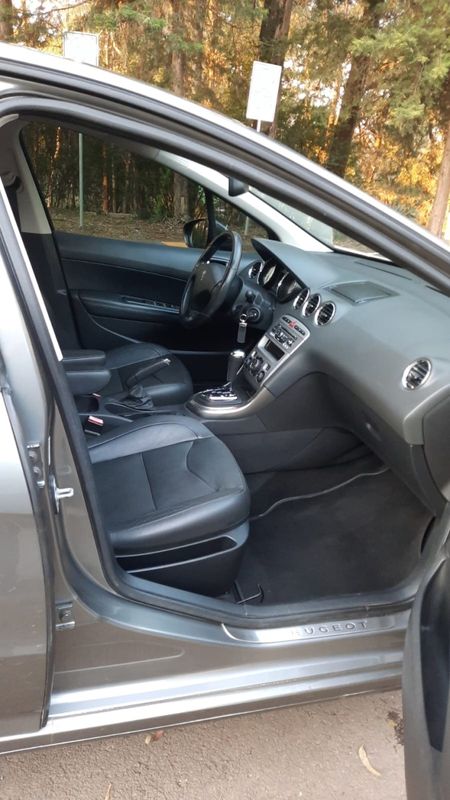 Peugeot 408 2.0 LIMITED 16V FLEX 4P AUTOMÁTICO 2012/2013 CAMINHÕES & CAMIONETAS PASSO FUNDO / Carros no Vale Peugeot 408 2.0 LIMITED 16V FLEX 4P AUTOMÁTICO 2012/2013 CAMINHÕES & CAMIONETAS PASSO FUNDO / Carros no Vale