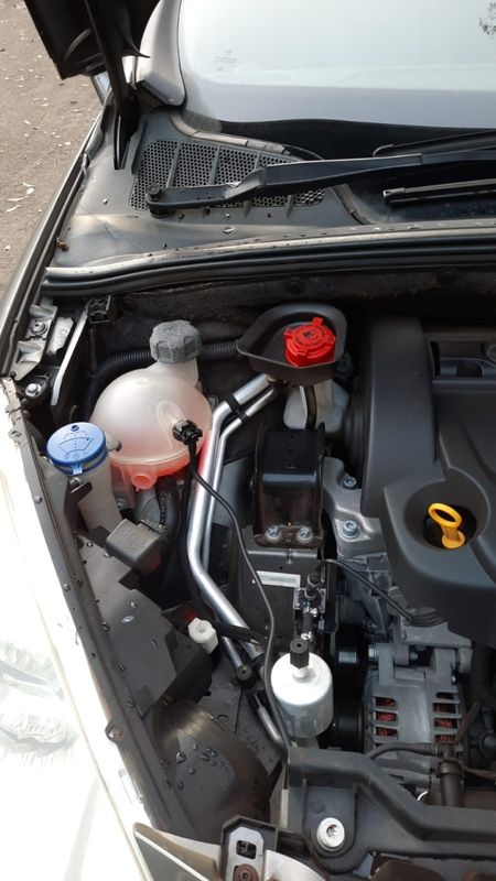 Peugeot 408 2.0 LIMITED 16V FLEX 4P AUTOMÁTICO 2012/2013 CAMINHÕES & CAMIONETAS PASSO FUNDO / Carros no Vale Peugeot 408 2.0 LIMITED 16V FLEX 4P AUTOMÁTICO 2012/2013 CAMINHÕES & CAMIONETAS PASSO FUNDO / Carros no Vale