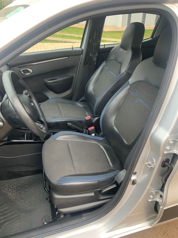 Renault KWID 1.0 12V SCE FLEX INTENSE MANUAL 2022/2023 CAMINHÕES & CAMIONETAS PASSO FUNDO / Carros no Vale