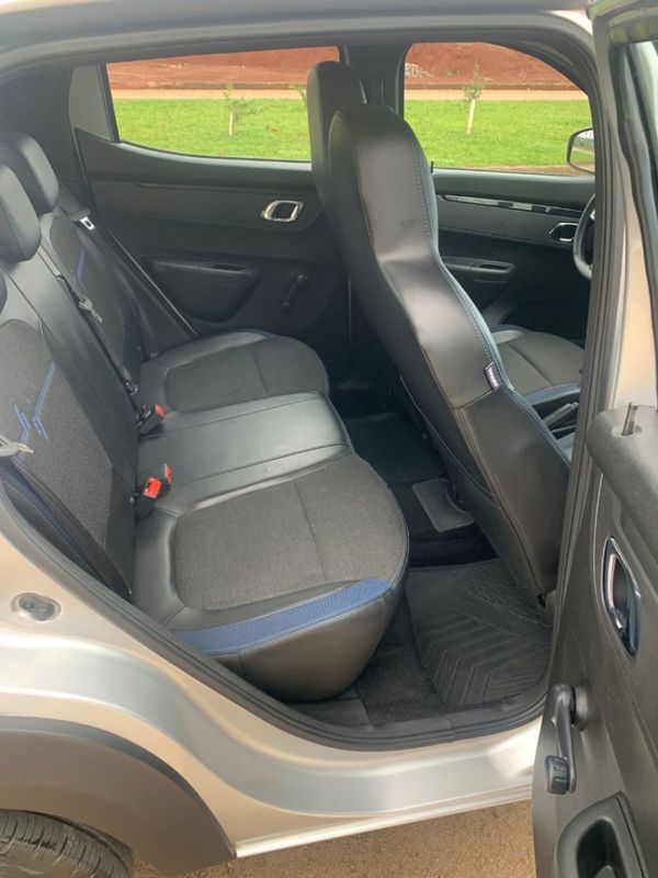 Renault KWID 1.0 12V SCE FLEX INTENSE MANUAL 2022/2023 CAMINHÕES & CAMIONETAS PASSO FUNDO / Carros no Vale