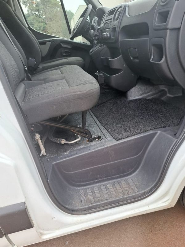 Renault MASTER 2.3 DCI DIESEL FURGÃO L1H1 3P MANUAL 2017/2018 CAMINHÕES & CAMIONETAS PASSO FUNDO / Carros no Vale