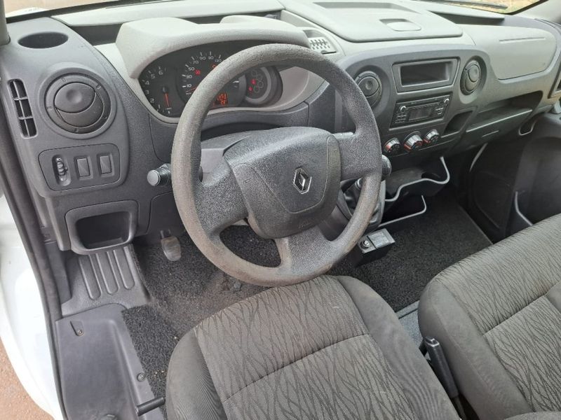 Renault MASTER 2.3 DCI DIESEL FURGÃO L1H1 3P MANUAL 2017/2018 CAMINHÕES & CAMIONETAS PASSO FUNDO / Carros no Vale