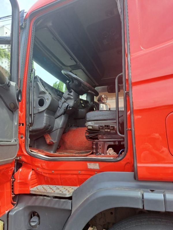 Scania G 360 R-124 GA 360 6×2 NZ + Guerra 04 2004/2004 CAMINHÕES & CAMIONETAS PASSO FUNDO / Carros no Vale