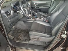 Toyota HILUX SW4 2.8 D-4D TURBO DIESEL SRX 4X4 AUTOMÁTICO 2021/2021 CAMINHÕES & CAMIONETAS PASSO FUNDO / Carros no Vale