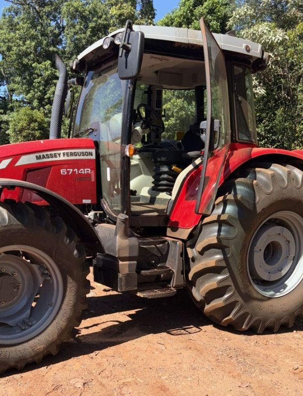 Trator Trator Massey Ferguson 6.714R 2024/2024 CAMINHÕES & CAMIONETAS PASSO FUNDO / Carros no Vale