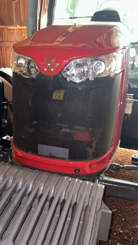 Trator Trator Massey Ferguson 6.714R 2024/2024 CAMINHÕES & CAMIONETAS PASSO FUNDO / Carros no Vale