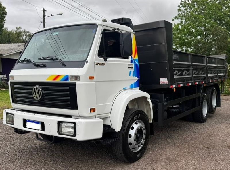 Volkswagen 16170 16-170 BT 3-Eixos Caçamba 1997/1997 CAMINHÕES & CAMIONETAS PASSO FUNDO / Carros no Vale