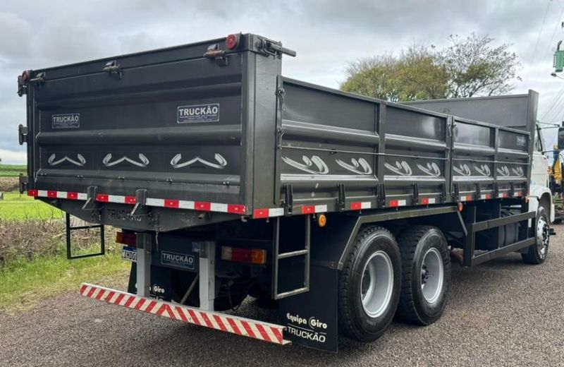 Volkswagen 16170 16-170 BT 3-Eixos Caçamba 1997/1997 CAMINHÕES & CAMIONETAS PASSO FUNDO / Carros no Vale