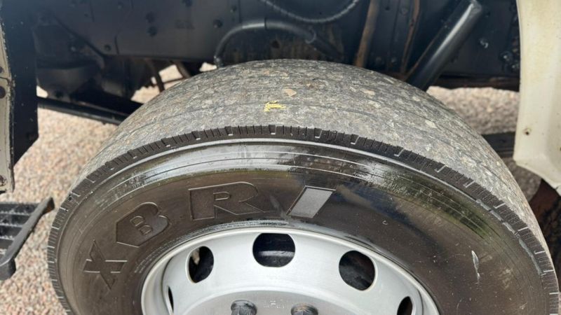 Volkswagen 16170 16-170 BT 3-Eixos Caçamba 1997/1997 CAMINHÕES & CAMIONETAS PASSO FUNDO / Carros no Vale