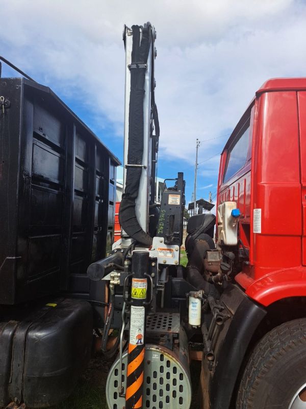 Volkswagen 24220 VW 24-220 Worker T 3-Eixos 2010/2011 CAMINHÕES & CAMIONETAS PASSO FUNDO / Carros no Vale