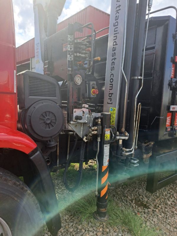 Volkswagen 24220 VW 24-220 Worker T 3-Eixos 2010/2011 CAMINHÕES & CAMIONETAS PASSO FUNDO / Carros no Vale