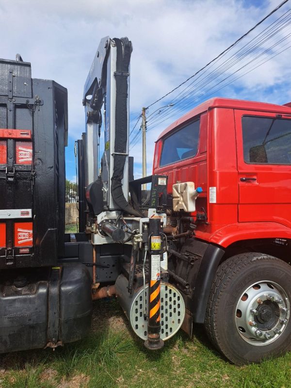 Volkswagen 24220 VW 24-220 Worker T 3-Eixos 2010/2011 CAMINHÕES & CAMIONETAS PASSO FUNDO / Carros no Vale