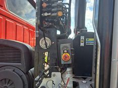 Volkswagen 24220 VW 24-220 Worker T 3-Eixos 2010/2011 CAMINHÕES & CAMIONETAS PASSO FUNDO / Carros no Vale