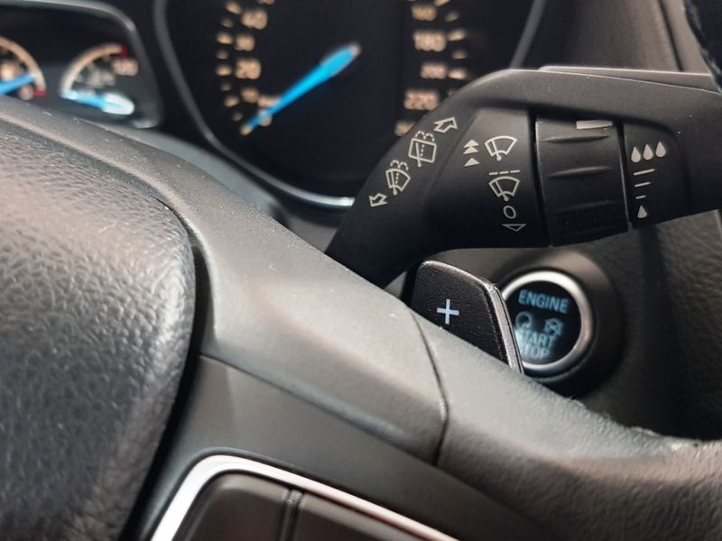 Ford FOCUS 2.0 TITANIUM 16V FLEX 4P POWERSHIFT 2016/2017 ADVANT AUTOMÓVEIS CAXIAS DO SUL / Carros no Vale