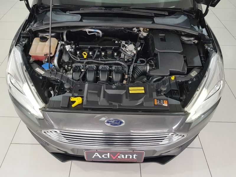 Ford FOCUS 2.0 TITANIUM 16V FLEX 4P POWERSHIFT 2016/2017 ADVANT AUTOMÓVEIS CAXIAS DO SUL / Carros no Vale