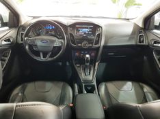Ford FOCUS 2.0 TITANIUM PLUS 16V FLEX 4P POWERSHIFT 2016/2016 ADVANT AUTOMÓVEIS CAXIAS DO SUL / Carros no Vale