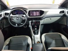 Volkswagen T-CROSS 1.4 250 TSI TOTAL FLEX HIGHLINE AUTOMÁTICO 2020/2021 ADVANT AUTOMÓVEIS CAXIAS DO SUL / Carros no Vale