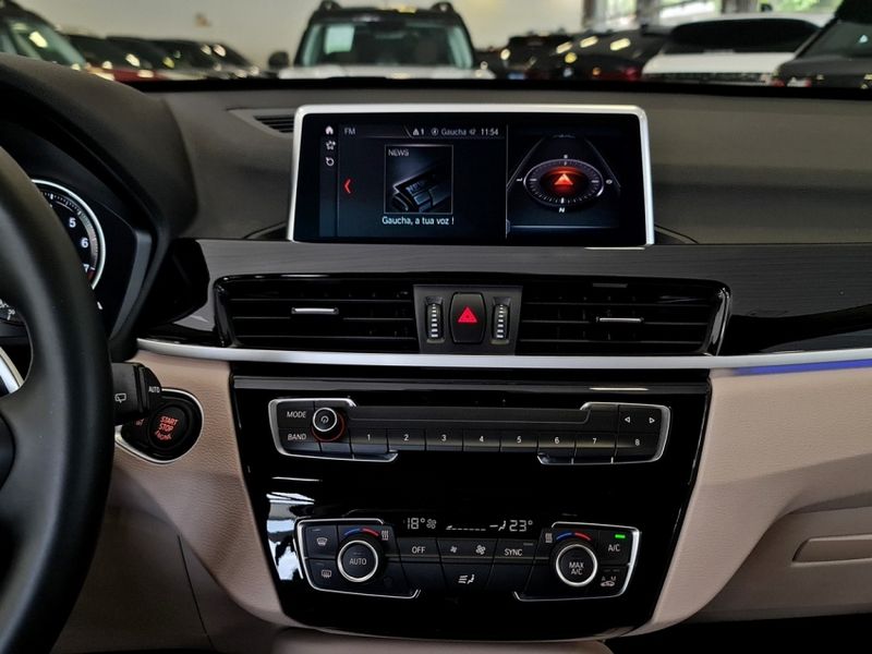 BMW X1 2.0 16V TURBO ACTIVEFLEX SDRIVE20I GP PLUS 4P AUTOMÁTICO 2022/2022 CARRO DEZ NOVO HAMBURGO / Carros no Vale