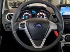Ford FIESTA 1.6 TI-VCT FLEX SE PLUS POWERSHIFT 2018/2018 CARRO DEZ NOVO HAMBURGO / Carros no Vale