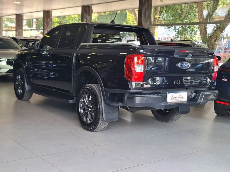 Ford RANGER 2.0 TURBO DIESEL CD BLACK 4X2 AUTOMÁTICO 2024/2025 CARRO DEZ NOVO HAMBURGO / Carros no Vale