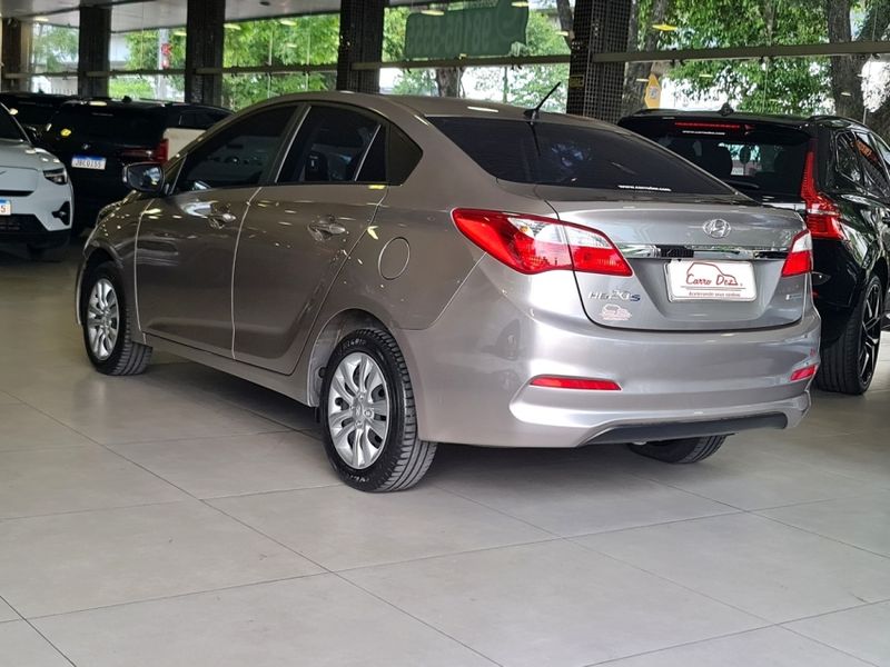 Hyundai HB20S 1.6 COMFORT PLUS 16V FLEX 4P AUTOMÁTICO 2016/2017 CARRO DEZ NOVO HAMBURGO / Carros no Vale