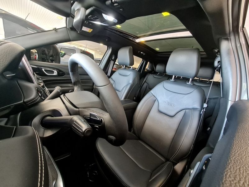 JEEP COMPASS 1.3 T270 TURBO FLEX S AT6 2023/2024 CARRO DEZ NOVO HAMBURGO / Carros no Vale